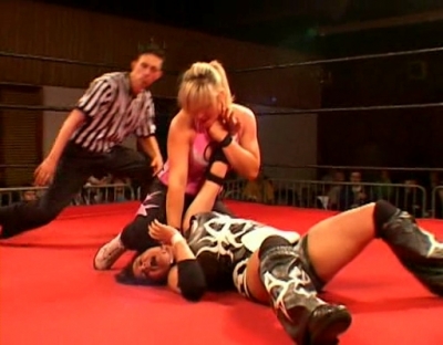 SHIMMER_#8__-__Nattie_Neidhart_vs_Ariel_avi_000225658.jpg