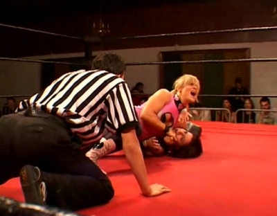 SHIMMER_#8__-__Nattie_Neidhart_vs_Ariel_avi_000293259.jpg