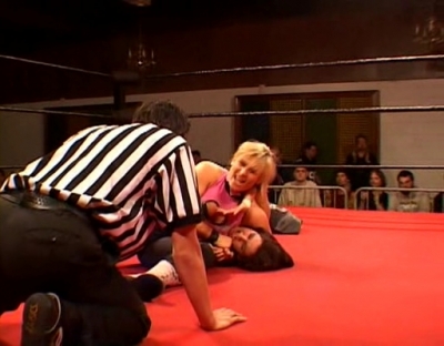 SHIMMER_#8__-__Nattie_Neidhart_vs_Ariel_avi_000297763.jpg