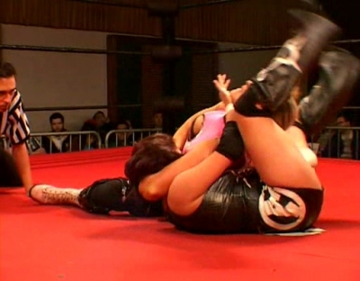 SHIMMER_#8__-__Nattie_Neidhart_vs_Ariel_avi_000298564.jpg