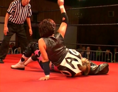 SHIMMER_#8__-__Nattie_Neidhart_vs_Ariel_avi_000301533.jpg