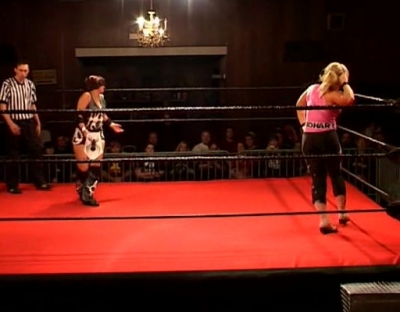 SHIMMER_#8__-__Nattie_Neidhart_vs_Ariel_avi_000313245.jpg