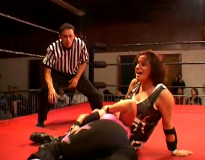 SHIMMER_#8__-__Nattie_Neidhart_vs_Ariel_avi_000344910.jpg