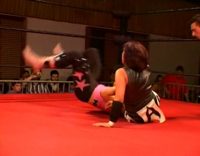 SHIMMER_#8__-__Nattie_Neidhart_vs_Ariel_avi_000356054.jpg