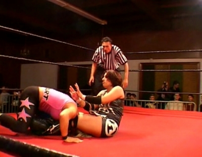 SHIMMER_#8__-__Nattie_Neidhart_vs_Ariel_avi_000368734.jpg