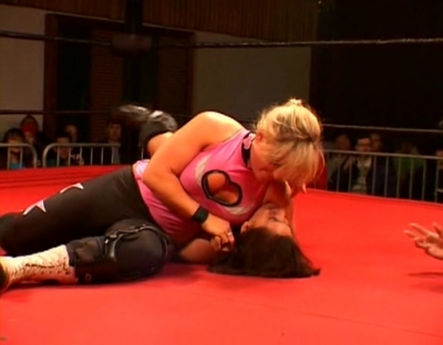 SHIMMER_#8__-__Nattie_Neidhart_vs_Ariel_avi_000380946.jpg