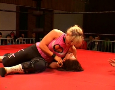 SHIMMER_#8__-__Nattie_Neidhart_vs_Ariel_avi_000381713.jpg