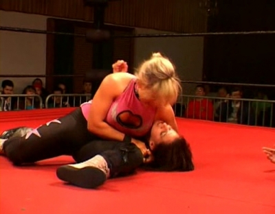 SHIMMER_#8__-__Nattie_Neidhart_vs_Ariel_avi_000382447.jpg