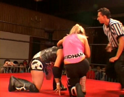 SHIMMER_#8__-__Nattie_Neidhart_vs_Ariel_avi_000385284.jpg