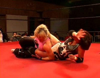 SHIMMER_#8__-__Nattie_Neidhart_vs_Ariel_avi_000437969.jpg