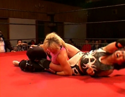 SHIMMER_#8__-__Nattie_Neidhart_vs_Ariel_avi_000438704.jpg