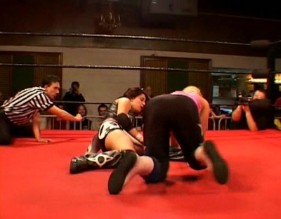 SHIMMER_#8__-__Nattie_Neidhart_vs_Ariel_avi_000446111.jpg