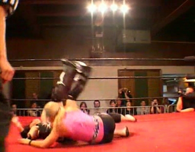 SHIMMER_#8__-__Nattie_Neidhart_vs_Ariel_avi_000467165.jpg