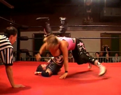 SHIMMER_#8__-__Nattie_Neidhart_vs_Ariel_avi_000468600.jpg