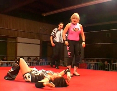 SHIMMER_#8__-__Nattie_Neidhart_vs_Ariel_avi_000481746.jpg