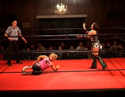 SHIMMER_#8__-__Nattie_Neidhart_vs_Arielpt2_avi_000021755.jpg