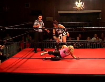 SHIMMER_#8__-__Nattie_Neidhart_vs_Arielpt2_avi_000023957.jpg