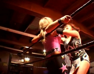 SHIMMER_#8__-__Nattie_Neidhart_vs_Arielpt2_avi_000040206.jpg