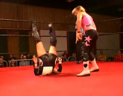 SHIMMER_#8__-__Nattie_Neidhart_vs_Arielpt2_avi_000049649.jpg