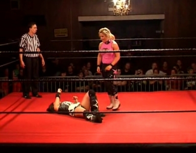 SHIMMER_#8__-__Nattie_Neidhart_vs_Arielpt2_avi_000057123.jpg