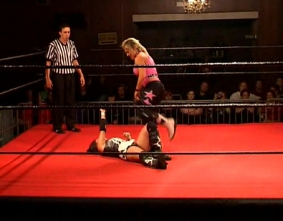 SHIMMER_#8__-__Nattie_Neidhart_vs_Arielpt2_avi_000057891.jpg