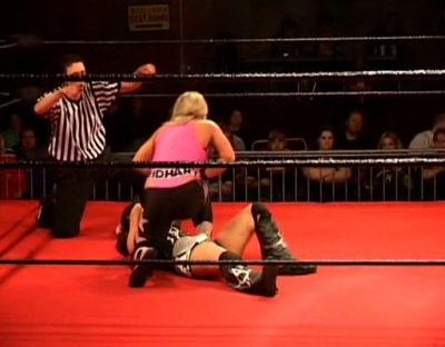 SHIMMER_#8__-__Nattie_Neidhart_vs_Arielpt2_avi_000062762.jpg