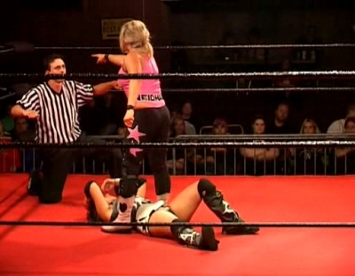 SHIMMER_#8__-__Nattie_Neidhart_vs_Arielpt2_avi_000063596.jpg