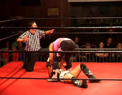 SHIMMER_#8__-__Nattie_Neidhart_vs_Arielpt2_avi_000066132.jpg