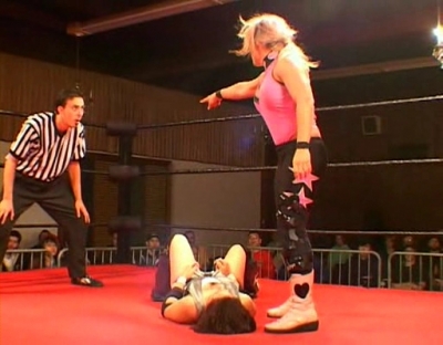 SHIMMER_#8__-__Nattie_Neidhart_vs_Arielpt2_avi_000083249.jpg