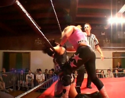 SHIMMER_#8__-__Nattie_Neidhart_vs_Arielpt2_avi_000107273.jpg