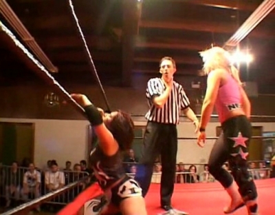 SHIMMER_#8__-__Nattie_Neidhart_vs_Arielpt2_avi_000108741.jpg