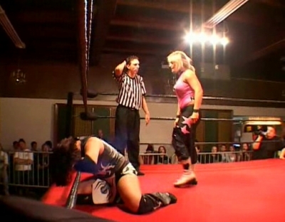 SHIMMER_#8__-__Nattie_Neidhart_vs_Arielpt2_avi_000113913.jpg