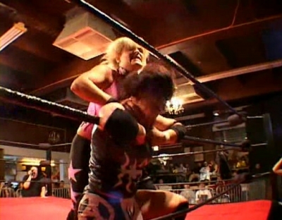 SHIMMER_#8__-__Nattie_Neidhart_vs_Arielpt2_avi_000121354.jpg