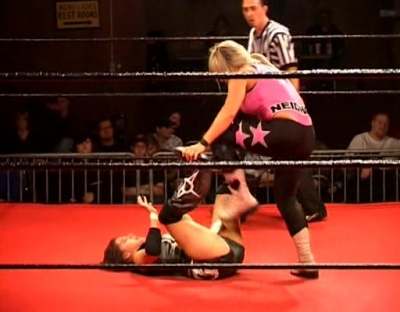 SHIMMER_#8__-__Nattie_Neidhart_vs_Arielpt2_avi_000129962.jpg