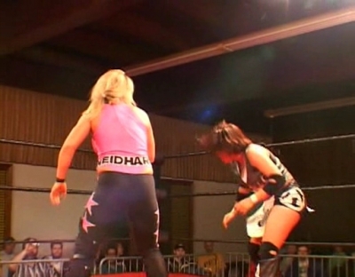 SHIMMER_#8__-__Nattie_Neidhart_vs_Arielpt2_avi_000139672.jpg