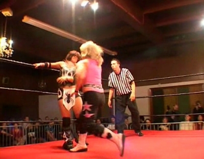 SHIMMER_#8__-__Nattie_Neidhart_vs_Arielpt2_avi_000141073.jpg