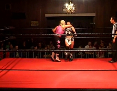 SHIMMER_#8__-__Nattie_Neidhart_vs_Arielpt2_avi_000145511.jpg