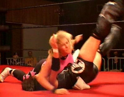 SHIMMER_#8__-__Nattie_Neidhart_vs_Arielpt2_avi_000152518.jpg