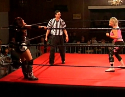 SHIMMER_#8__-__Nattie_Neidhart_vs_Arielpt2_avi_000183082.jpg