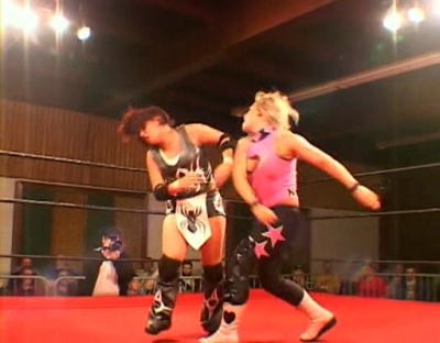 SHIMMER_#8__-__Nattie_Neidhart_vs_Arielpt2_avi_000202401.jpg