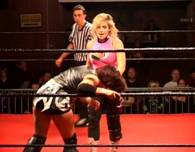 SHIMMER_#8__-__Nattie_Neidhart_vs_Arielpt2_avi_000204603.jpg