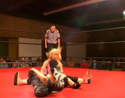 SHIMMER_#8__-__Nattie_Neidhart_vs_Arielpt2_avi_000211877.jpg