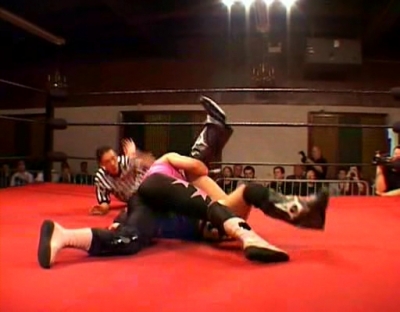 SHIMMER_#8__-__Nattie_Neidhart_vs_Arielpt2_avi_000217650.jpg