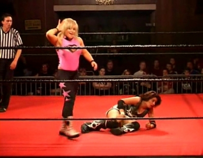 SHIMMER_#8__-__Nattie_Neidhart_vs_Arielpt2_avi_000223422.jpg