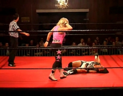 SHIMMER_#8__-__Nattie_Neidhart_vs_Arielpt2_avi_000224256.jpg