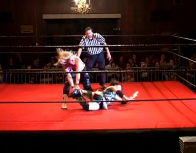 SHIMMER_#8__-__Nattie_Neidhart_vs_Arielpt2_avi_000230563.jpg