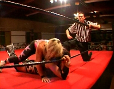 SHIMMER_#8__-__Nattie_Neidhart_vs_Arielpt2_avi_000233699.jpg