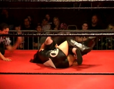 SHIMMER_#8__-__Nattie_Neidhart_vs_Arielpt2_avi_000306438.jpg