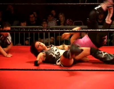 SHIMMER_#8__-__Nattie_Neidhart_vs_Arielpt2_avi_000307106.jpg