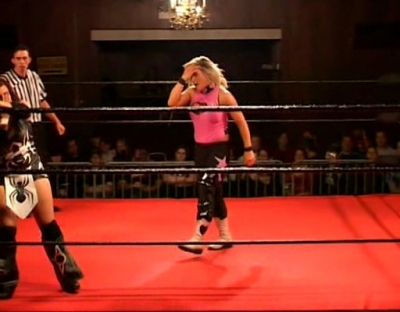 SHIMMER_#8__-__Nattie_Neidhart_vs_Arielpt2_avi_000315781.jpg